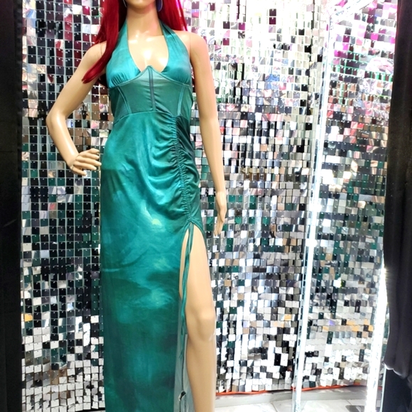 Micas Dresses & Skirts - Elegant Green Halter Dress Maxi Dress